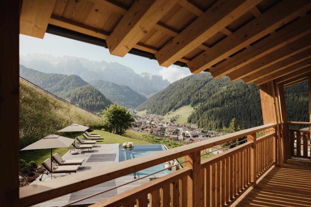 Luxury Spa Chalet Lum D'Or Selva di Val Gardena Exterior photo